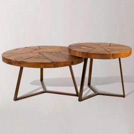 NESTING TABLE